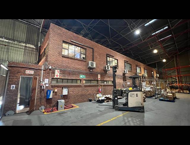 5,994M² WAREHOUSE TO LET IN ISANDO